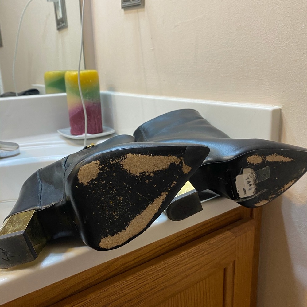 Booties - Picture 4 of 4